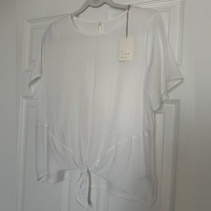 NWT Women’s white a new day tunic - M - never worn